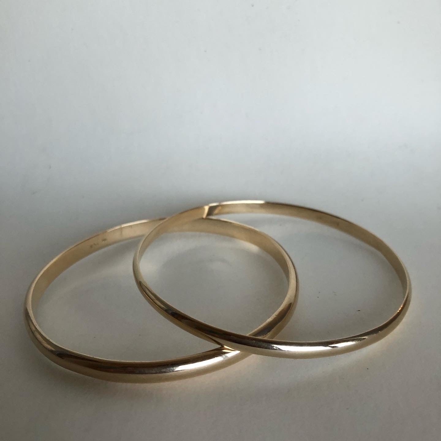 Thick bangle, 14k gold